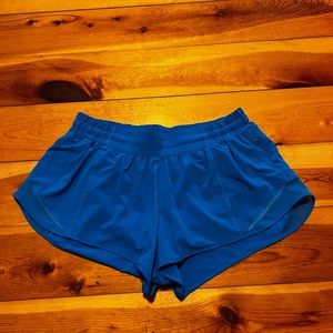 Lululemon Hotty Hot LR 2.5” Shorts
